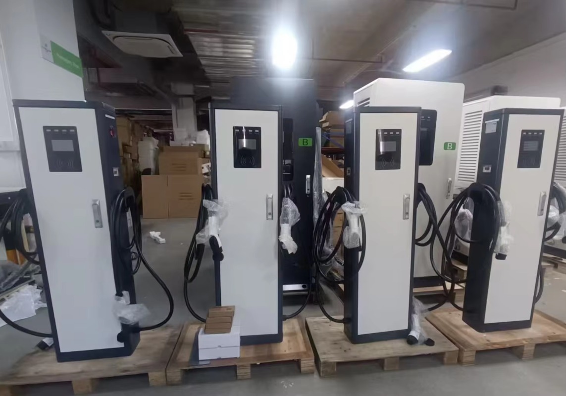22kW*2 GB/T Type1/Type2 デュアルAC - Ev Charger のレビューと価格